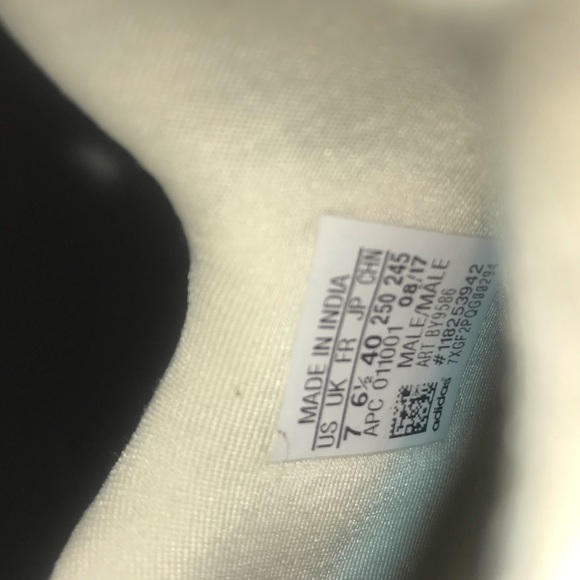 🍂  Adidas Women’s Sneakers.🍂 - Picture 4 of 5